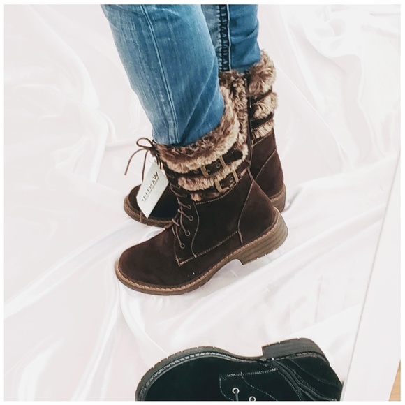 Water Resistant Faux Fur trimmed Bootie (Brown) - Picture 4 of 6